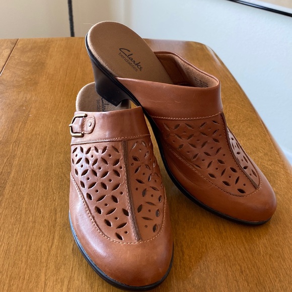 Clarks Shoes - NEW Clarks mules